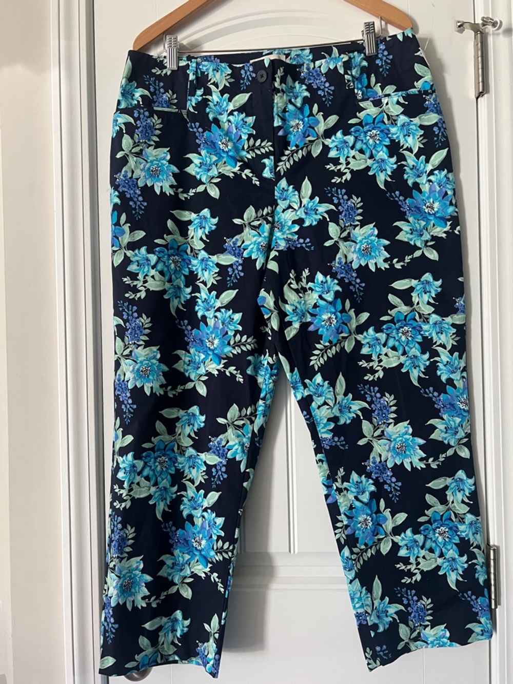 Talbots Floral Cropped Pants